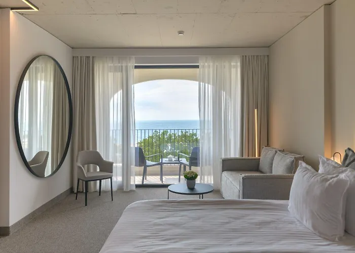 Aquahouse Отель Варна