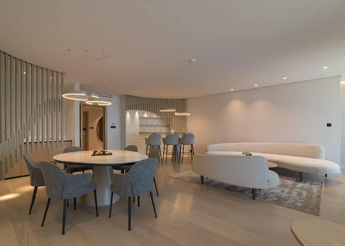 Отель Aquahouse Варна